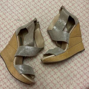Diane Von Furstenberg Stylish Glitter Wedge Sandals